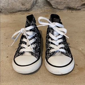 Toddler converse size 7